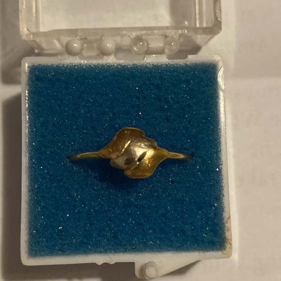 💛🤍🩷EUC Vintage Tri Color 14K Ring - like new